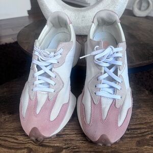 New Balance 327 EUC Women's Pink and Cream Sneakers